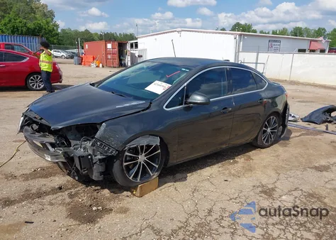 2016 Buick Verano Sport Touring Group z USA, uszkodzony, nr VIN 1G4PW5SK2G4178550